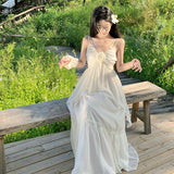 2025 French Super Fairy Summer Vacation Burning Flower Brooch High Sensational Dress White Suspension Dress